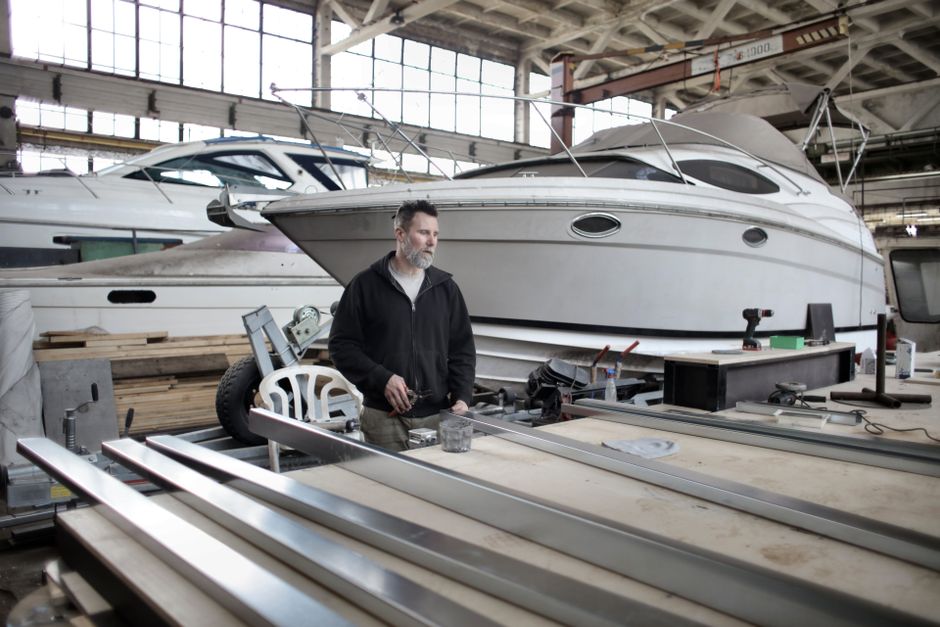 boat repair shop