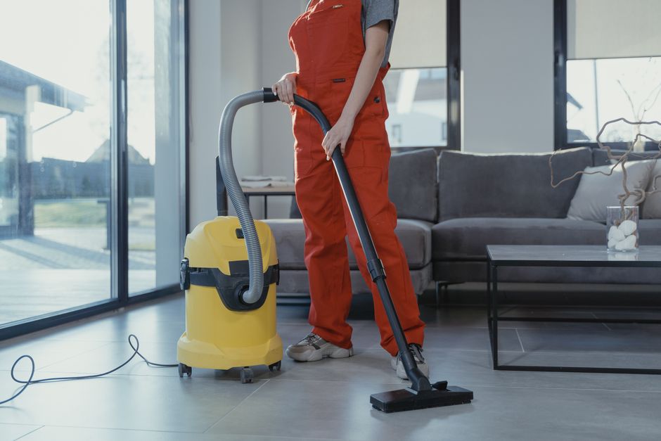 janitorial service contract